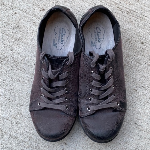 clarks cloudsteppers lace up